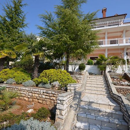 Apartments Slavica Рабац Экстерьер фото