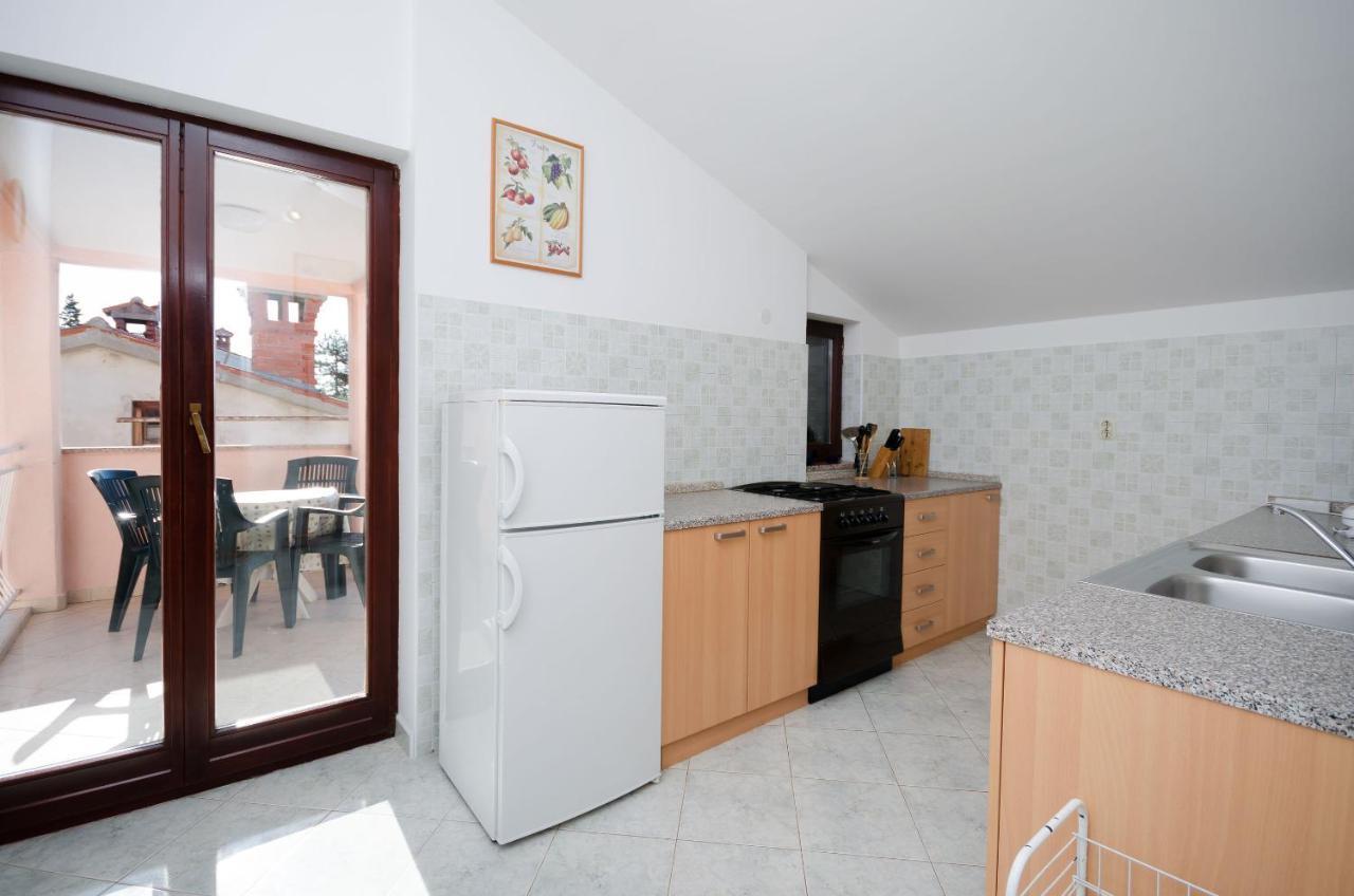 Apartments Slavica Рабац Экстерьер фото