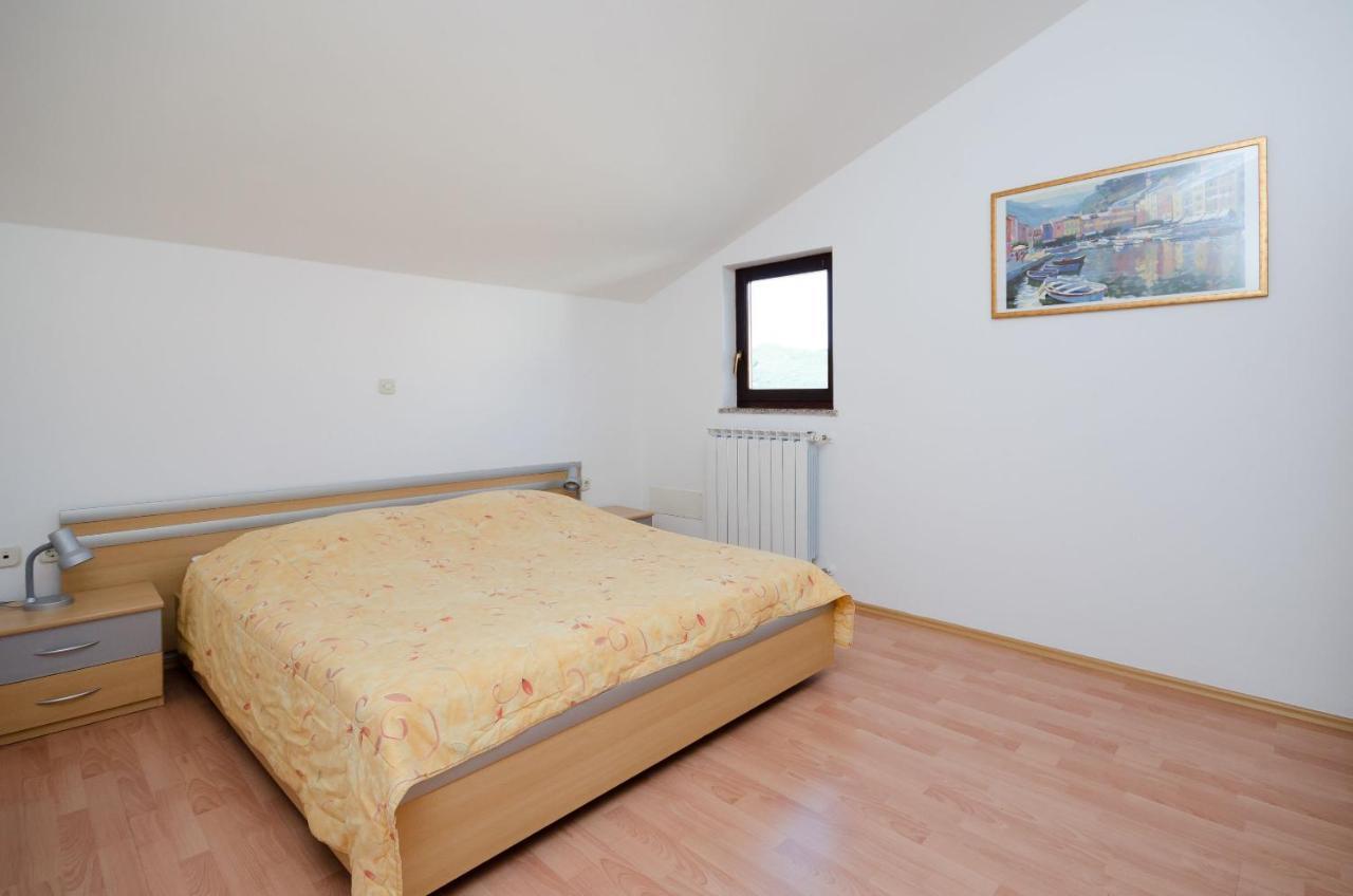 Apartments Slavica Рабац Экстерьер фото