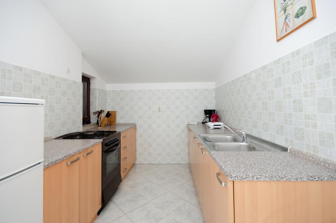 Apartments Slavica Рабац Экстерьер фото