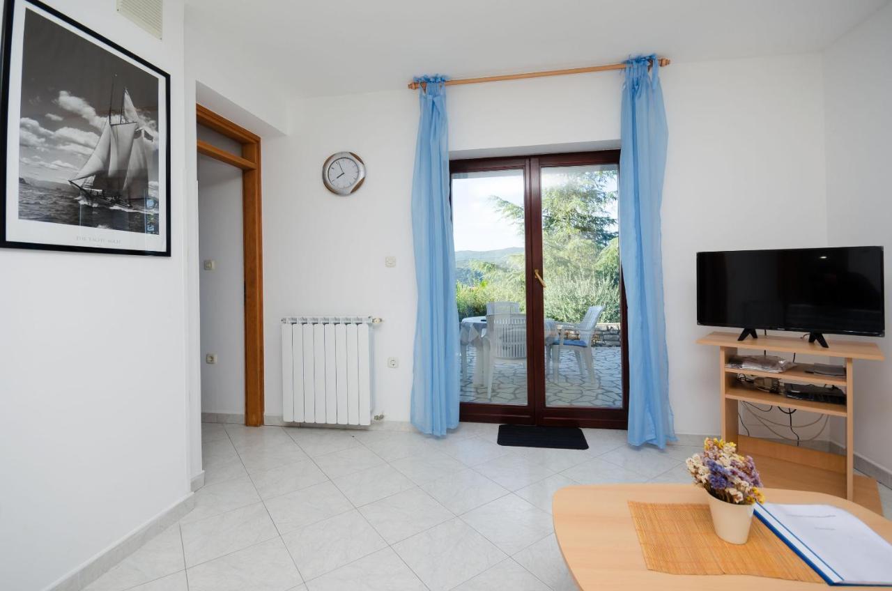 Apartments Slavica Рабац Экстерьер фото